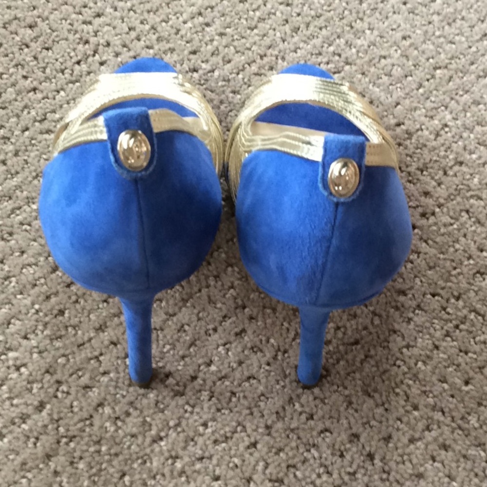 Ivanka Trump Claudine Blue 4.5” Stilettos 7.5M - Picture 4 of 7